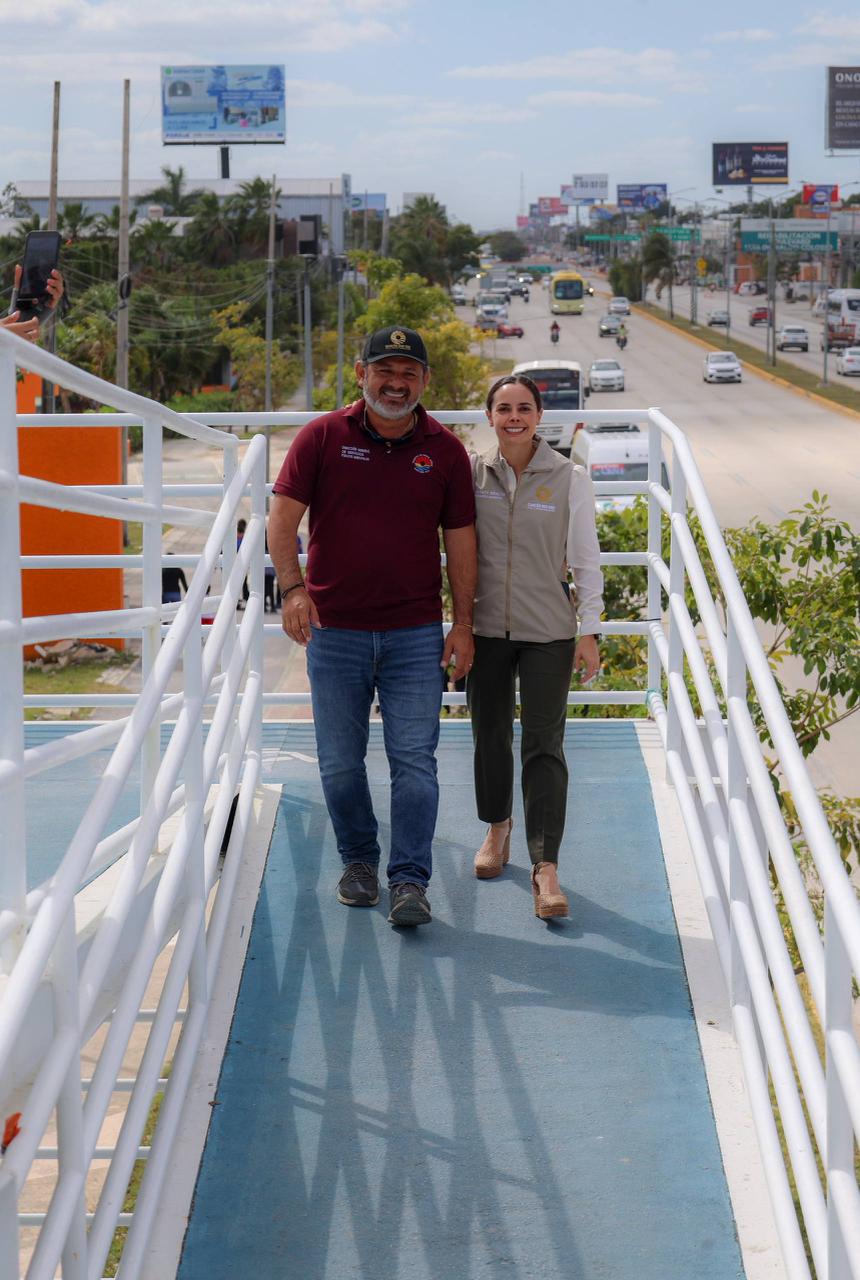 uploads/6/32/01 (2779).Jpeg